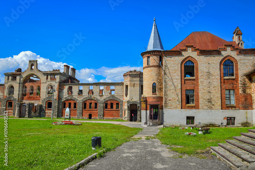 Abandoned building of Khrapovitsky Estate in Muromtsevo village photo