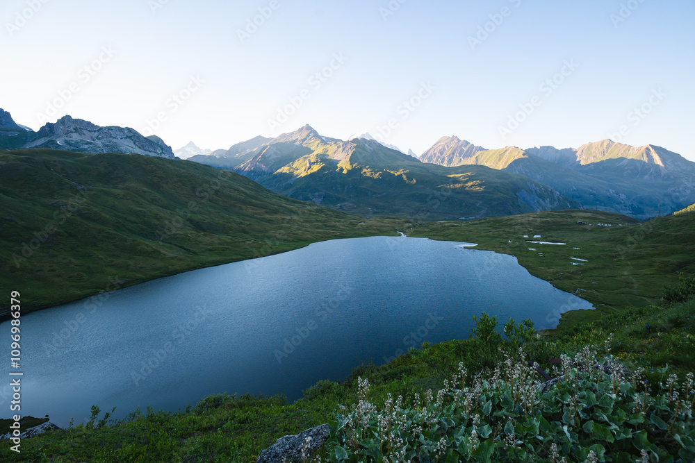 Fototapeta premium lake and mountains