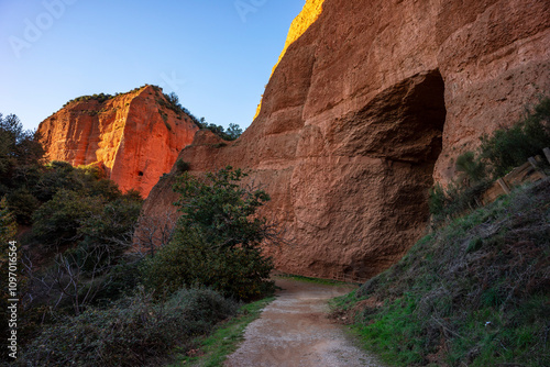 Las Médulas, La Cuevona, Monument-Archaeological Zone of Las Médulas, open-pit mining of the ancient Roman Empire, Autonomous Community of Castile and Leon, Spain photo