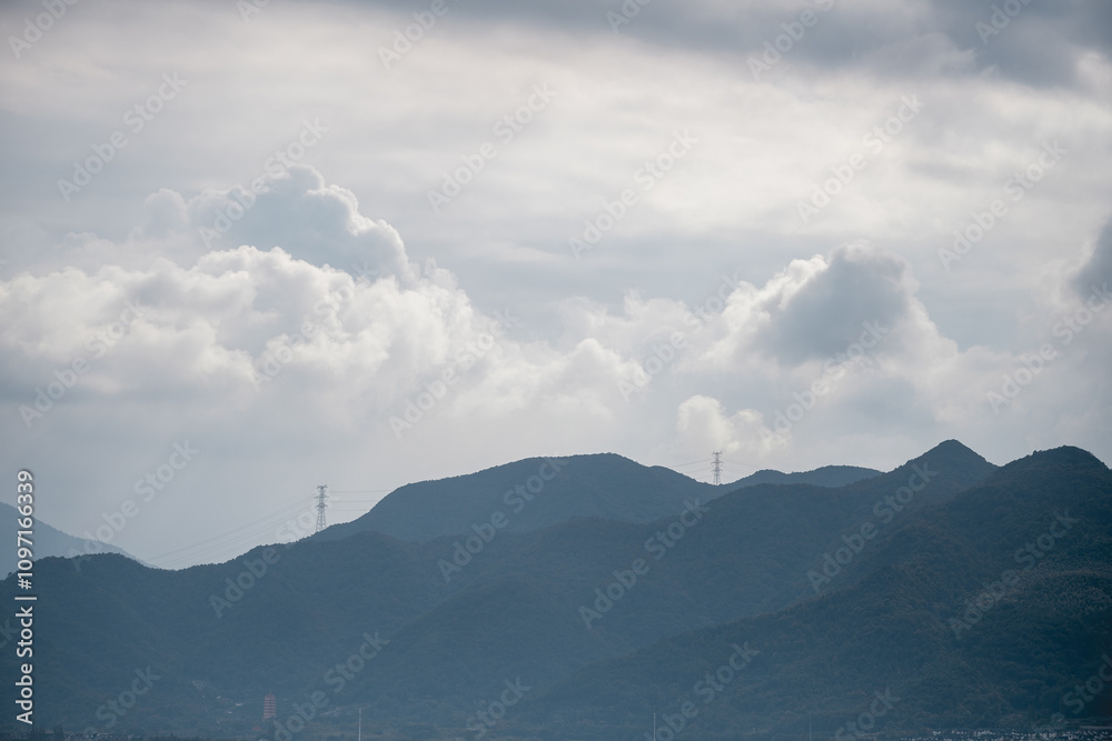 Obraz premium mountains and clouds