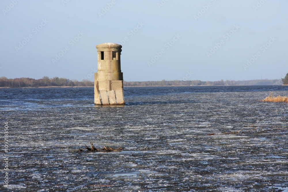 jezioro zimowe