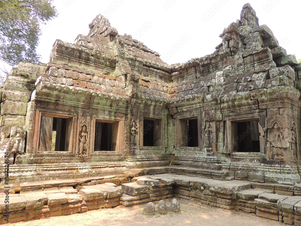 Naklejka premium Temple Corner View