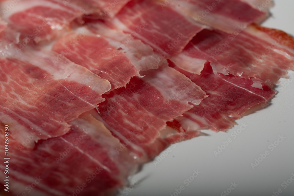 Obraz premium JAMON IBERICO DE BELLOTA LONCHEADO
