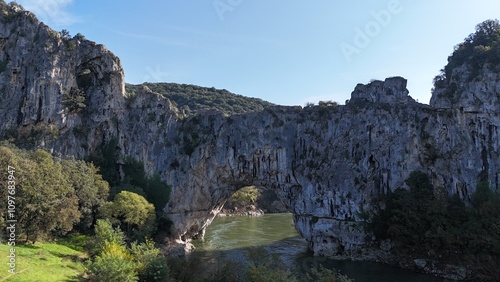Vallon-Pont-d'Arc 02