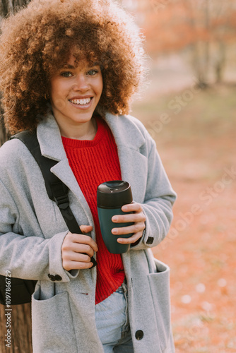 Stylish young woman enjoyin...