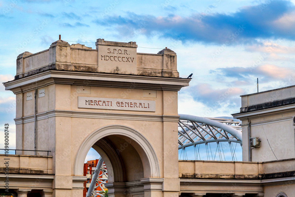 Obraz premium Entrance of Mercati Generali