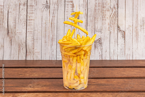 The secret to getting crispy-on-the-outside, soft-on-the-inside fries is to fry them twic photo