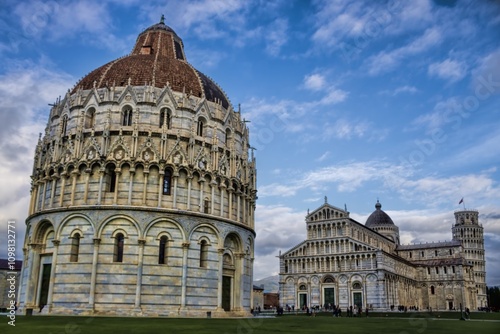Obraz na płótnie pisa, italien - piazza dei miracoli mit dom, baptisterium und schiefem turm im abendlicht w salonie