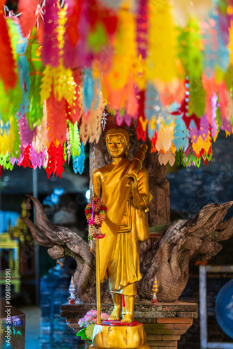Obraz na płótnie the Beautiful Colorful Lanna lamp paper lantern background pattern Loi Krathong or Yi Peng Festival are northern thai style lanterns at Wat Lok Moli in Chiang Mai Thailand. w salonie