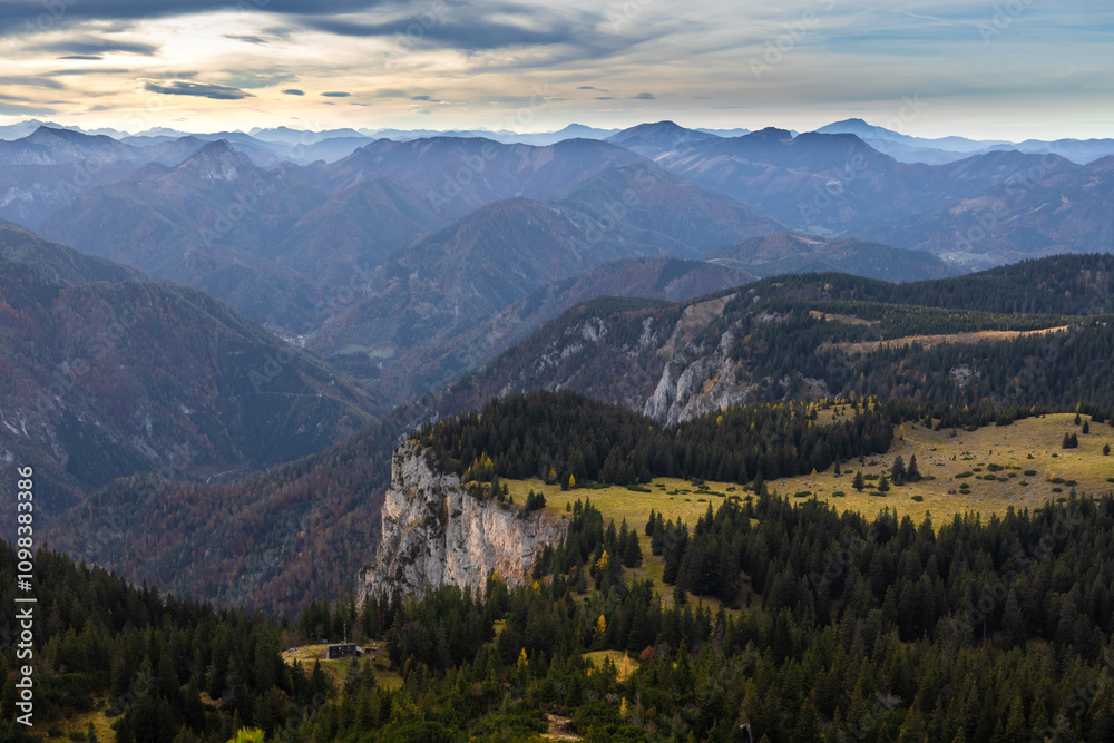 Fototapeta premium autumn in the mountains