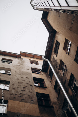 Ancient well courtyards built in the 19th century