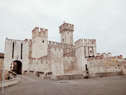 Obraz na płótnie ancient medieval castle walls in Sirmione on Lake Garda in Brescia, northern Italy w salonie