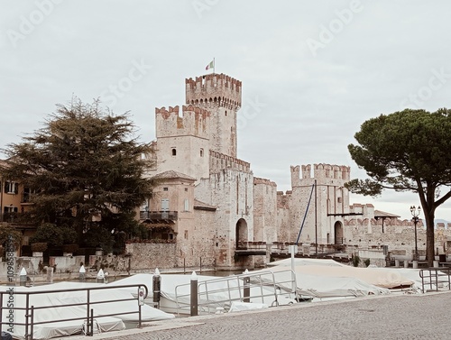 Obraz na płótnie ancient medieval castle walls in Sirmione on Lake Garda in Brescia, northern Italy w salonie