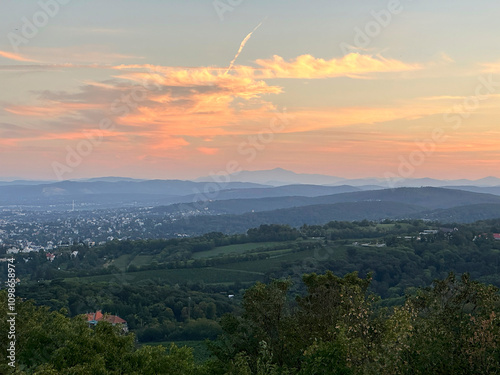 Canvas Print sunset in the mountains and vienna