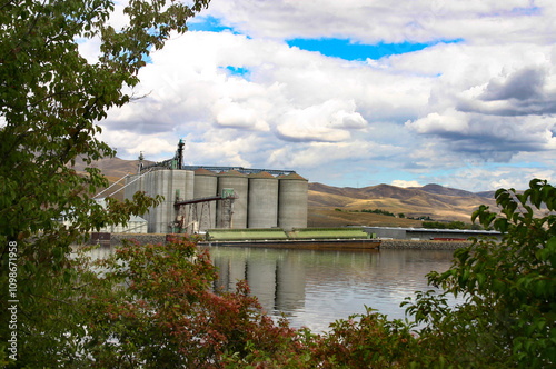 Photo of Silo and barge on the Clearwater River at the Lewiston Port in Idaho