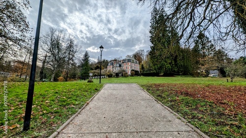 PIERREFONDS (Oise) photo