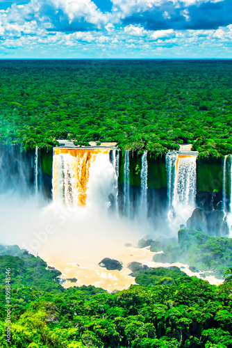 Wallpaper Mural Serenity in Nature: Stunning Scenic Views Torontodigital.ca