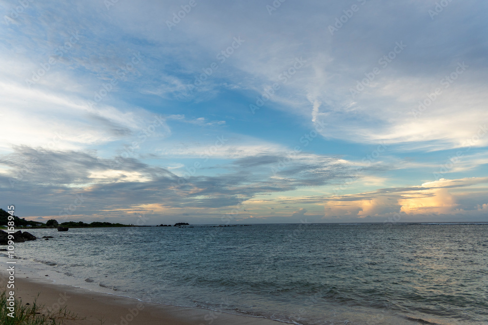 Obraz premium sunset over the sea