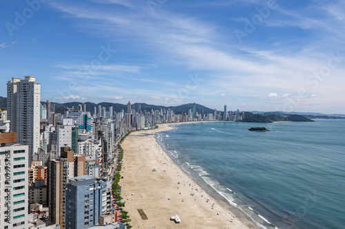 Wallpaper Mural Balneário Camboriú - A Dubai Brasilelira Torontodigital.ca