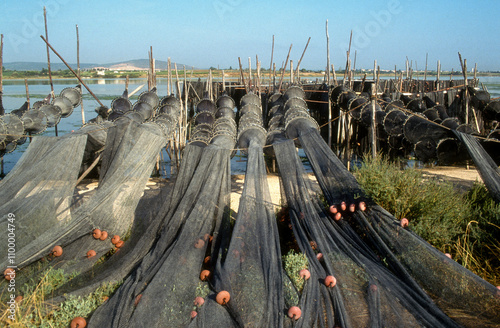 Filets de pêcheurs, Etang de l’Or,  Mauguio, Etangs de Mauguio, Hérault,  Languedoc France photo