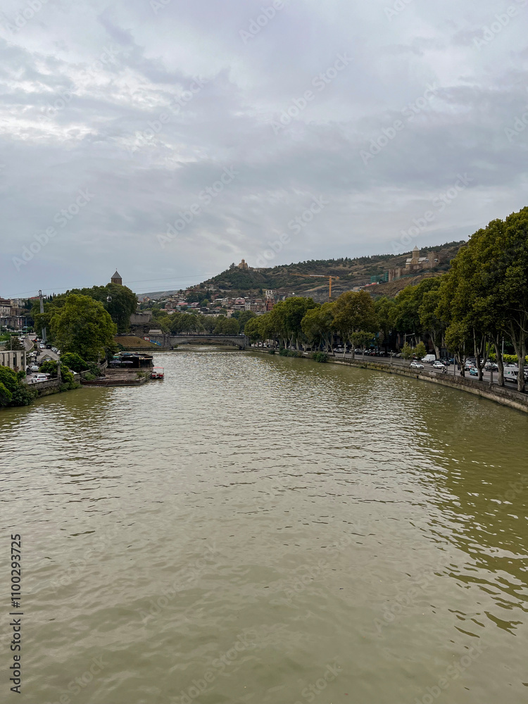 Fototapeta premium The beautiful ancient city of Tbilisi in September
