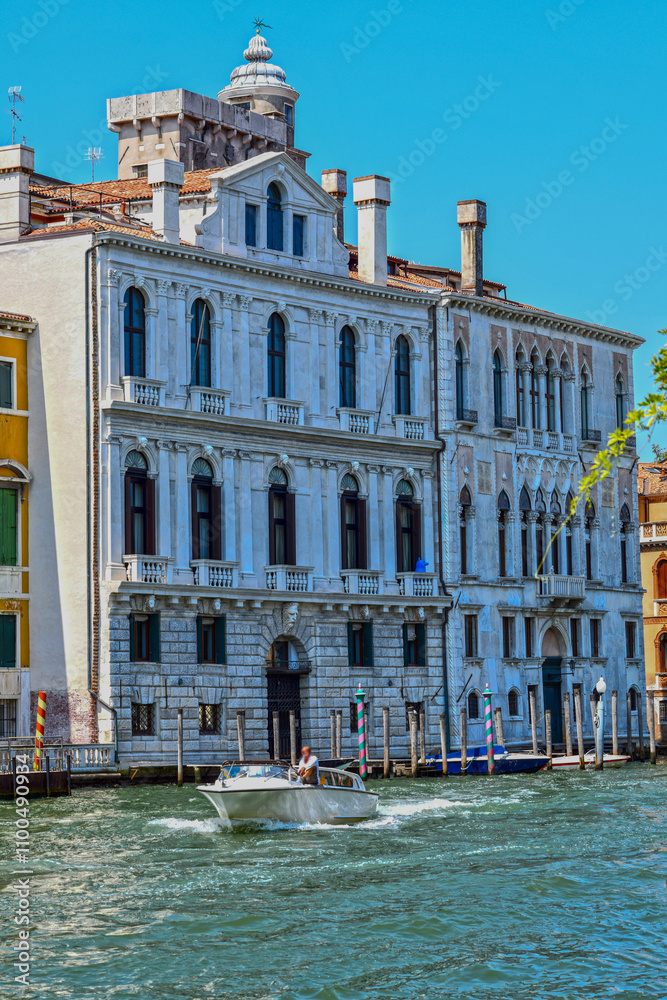 Fototapeta premium Palazzo Contarini degli Scrigni am Canal Grande in Venedig