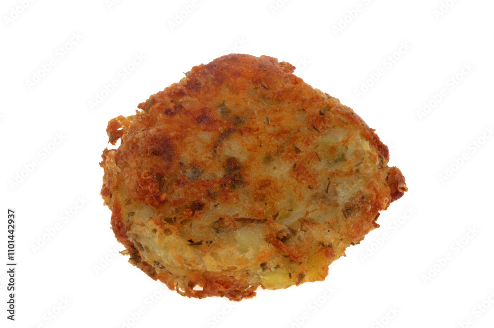Galette de pommes de terre faite maison en gros plan sur fond blanc Galette de pommes de terre faite maison en gros plan sur fond blanc