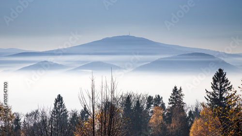 Fototapeta Naklejka Na Ścianę i Meble -  Mountains in the fog or cloud
