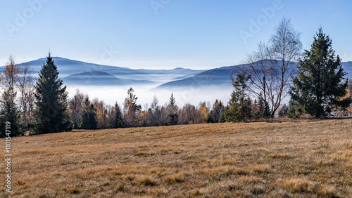 Fototapeta Naklejka Na Ścianę i Meble -  Mountains in the fog or cloud