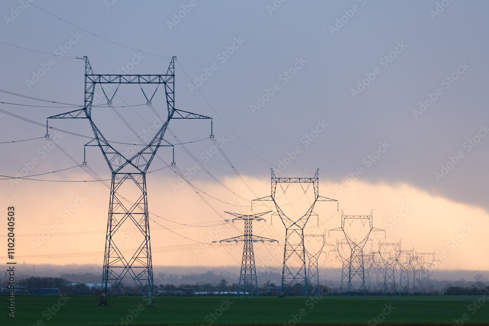 Fototapeta premium pylônes électriques