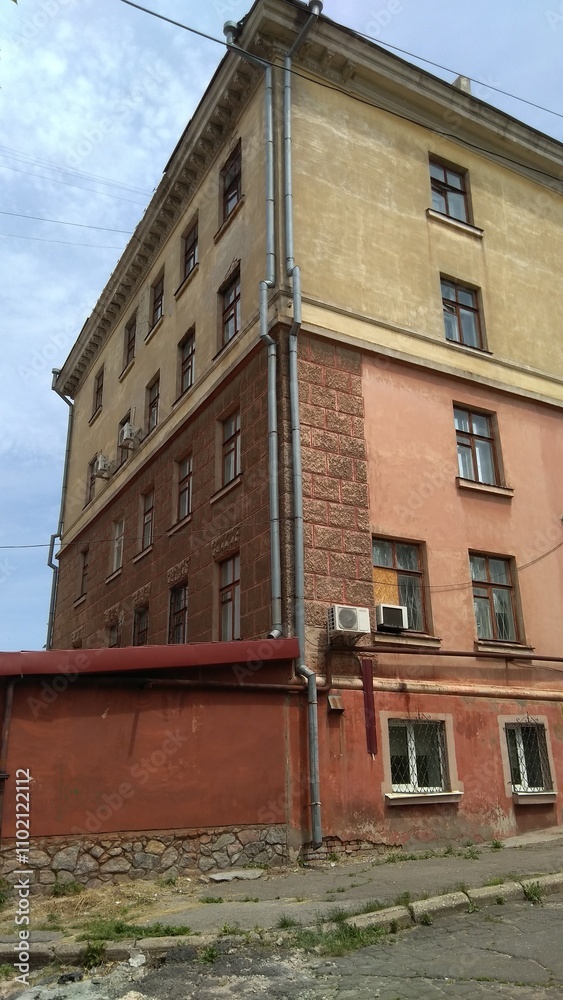 Fototapeta premium old brick house