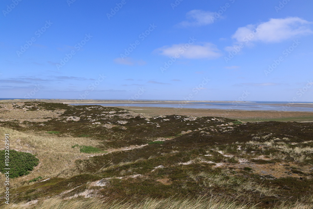 Blick auf die Küstenlandschaft bei List auf der Nordfriesischen Insel Sylt Blick auf die Küstenlandschaft bei List auf der Nordfriesischen Insel Sylt