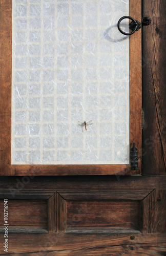 korean traditional, dragonfly, window paper, paper, wood, 한국 전통, 잠자리, 창호지, 종이, 나무