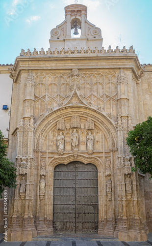 Fachada y pórtico siglo XVI del obispado de Córdoba, España photo