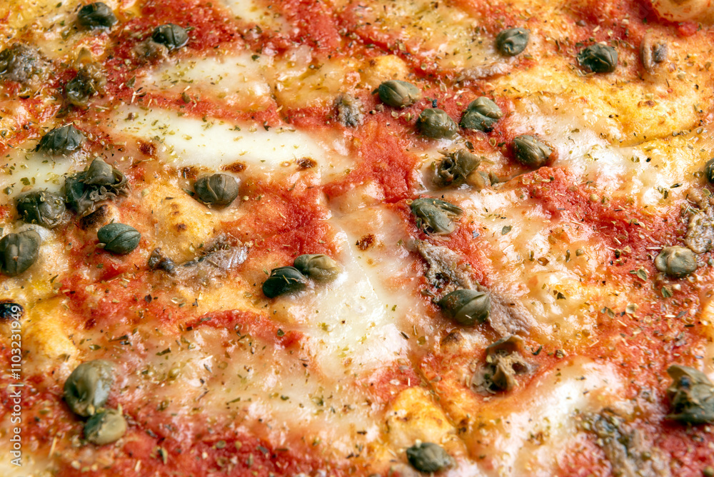 Sfondo di pizza italiana con capperi e acciughe Sfondo di pizza italiana con capperi e acciughe