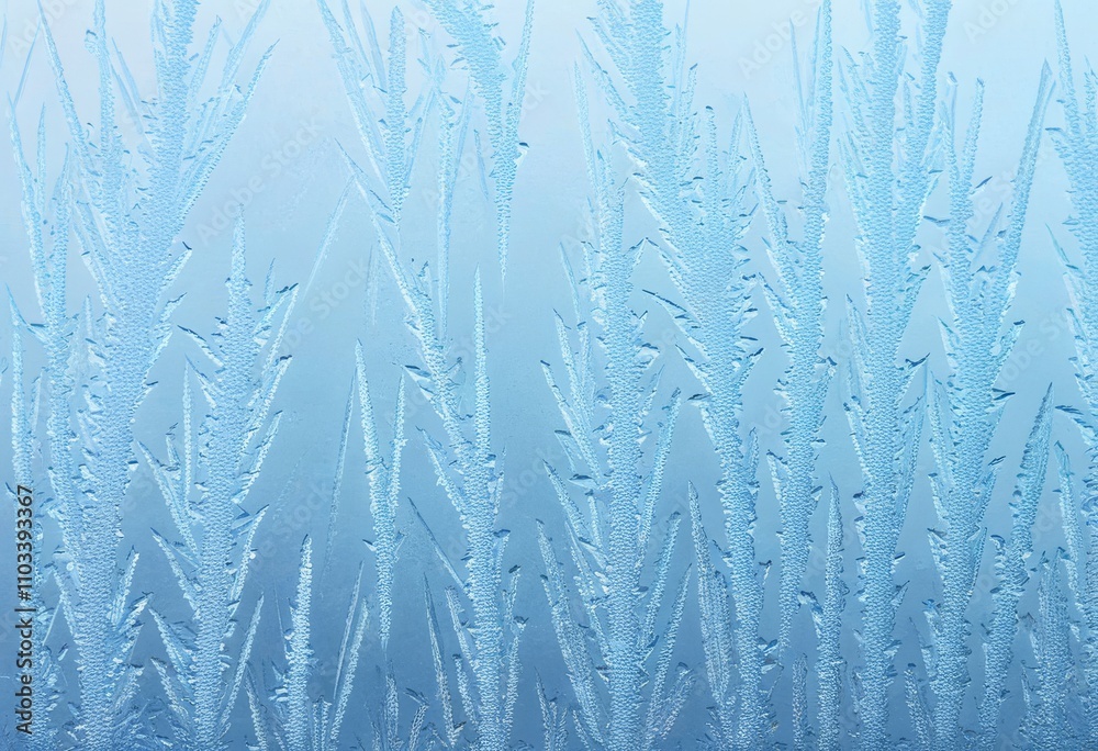Filigrane Froststrukturen in Form von Gräsern zieren eine Glasoberfläche in sanften Blau- und Weißtönen. Ein ästhetischer Winterhintergrund. Generative KI. Filigrane Froststrukturen in Form von Gräsern zieren eine Glasoberfläche in sanften Blau- und Weißtönen. Ein ästhetischer Winterhintergrund. Generative KI.