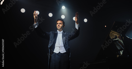 Εκτύπωση καμβά Pianist Standing Center Stage, Acknowledging the Cheerful Ovation With a Grateful Smile