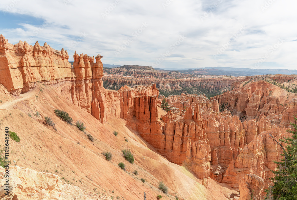 Bryce Canyon from the Windows Trail, Utah, USA Bryce Canyon from the Windows Trail, Utah, USA