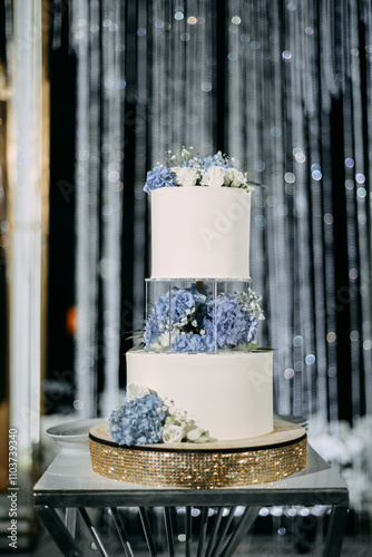 wedding cake
