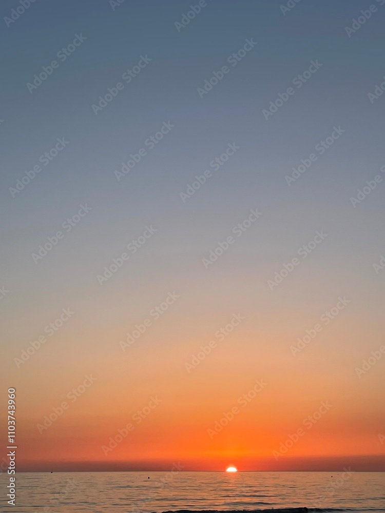 Fototapeta premium sunset over the sea