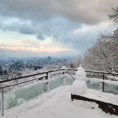 The snowman behind the cityview