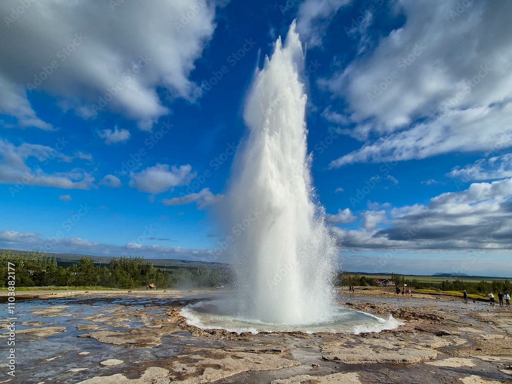 SStrokkur Geyser, Iceland: A Natural Geothermal Wonder