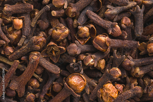 Cloves or cloves are aromatic dried flower buds of the Myrtaceae tree family.