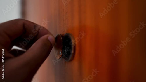 Opening the door hole by hand