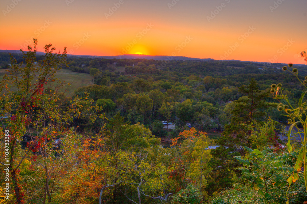 Fototapeta premium Sunset at Point Lookout, Missouri