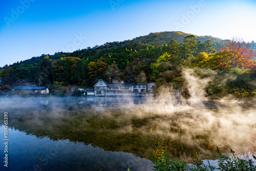 金鱗湖
