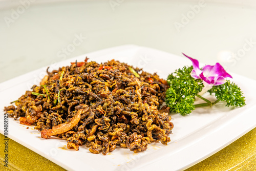 Cantonese specialty: stir-fried rice worms