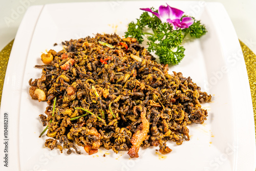 Cantonese specialty: stir-fried rice worms