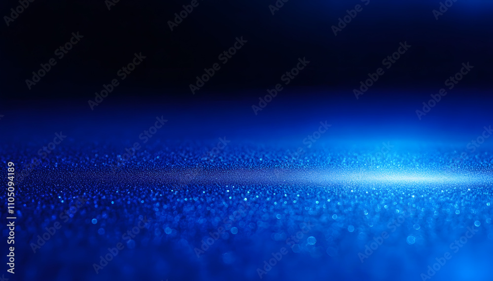 Obraz premium Blue gradient background grainy glowing blue light on dark backdrop noise texture effect