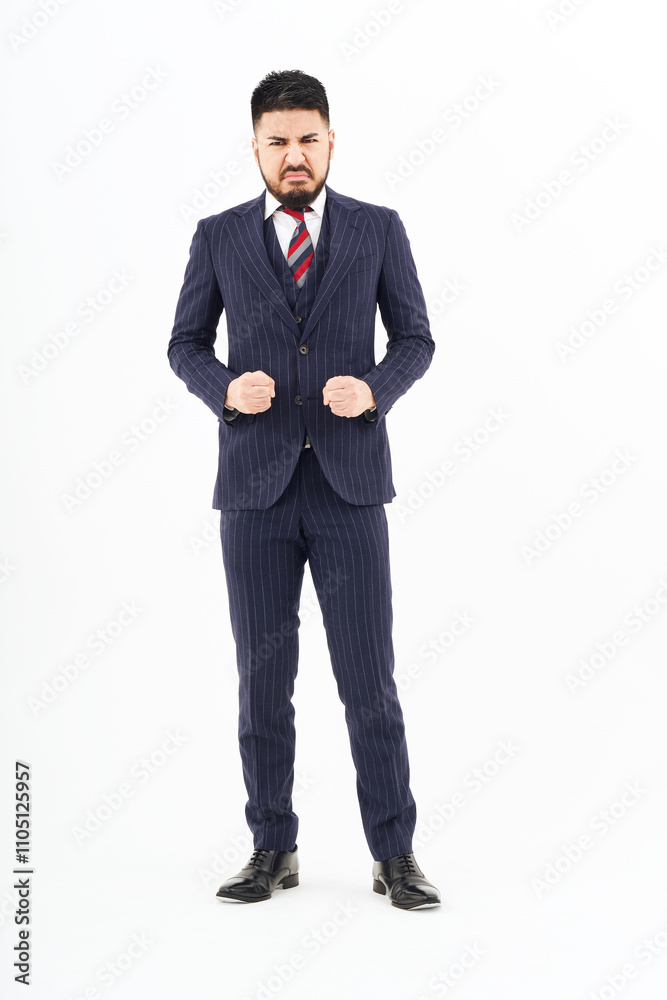 ストレスを抱えた表情をするスーツ姿の男性 ストレスを抱えた表情をするスーツ姿の男性